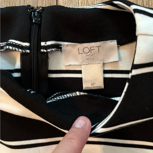 LOFT Striped Flare Black and White Dress 4P Petite Office Fit and Flare - Picture 5 of 15